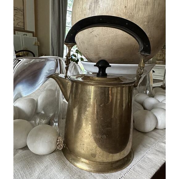 Vintage Brass Tea Pot Kettle Wood Handle Lid Attached, Flaw With The Handle - Picture 3 of 16